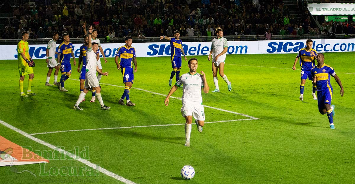 banfield estrella una pelota en el travesaño y no pudo ante boca