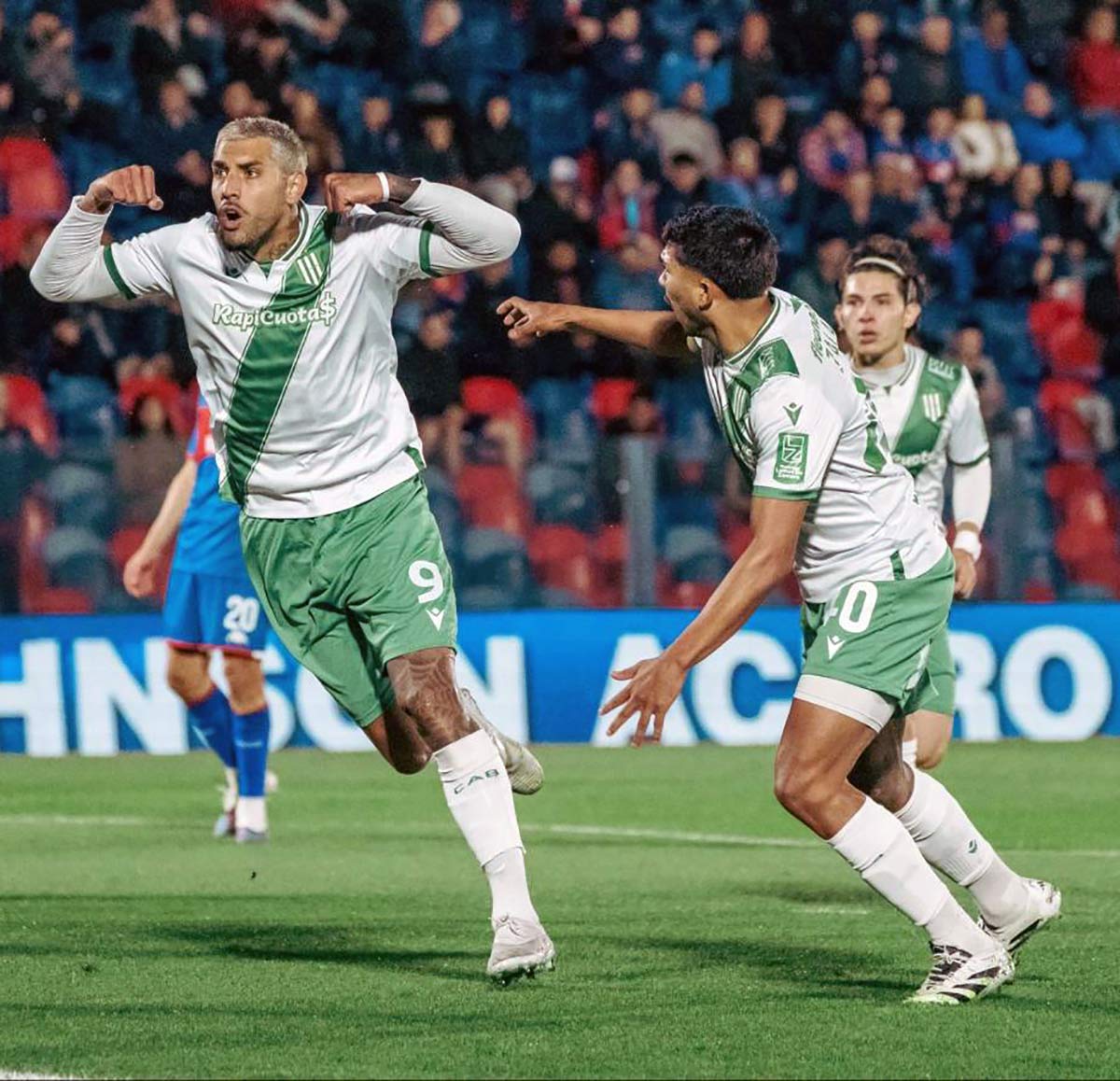 rocky-balboa-festeja-su-gol-ante-tigre