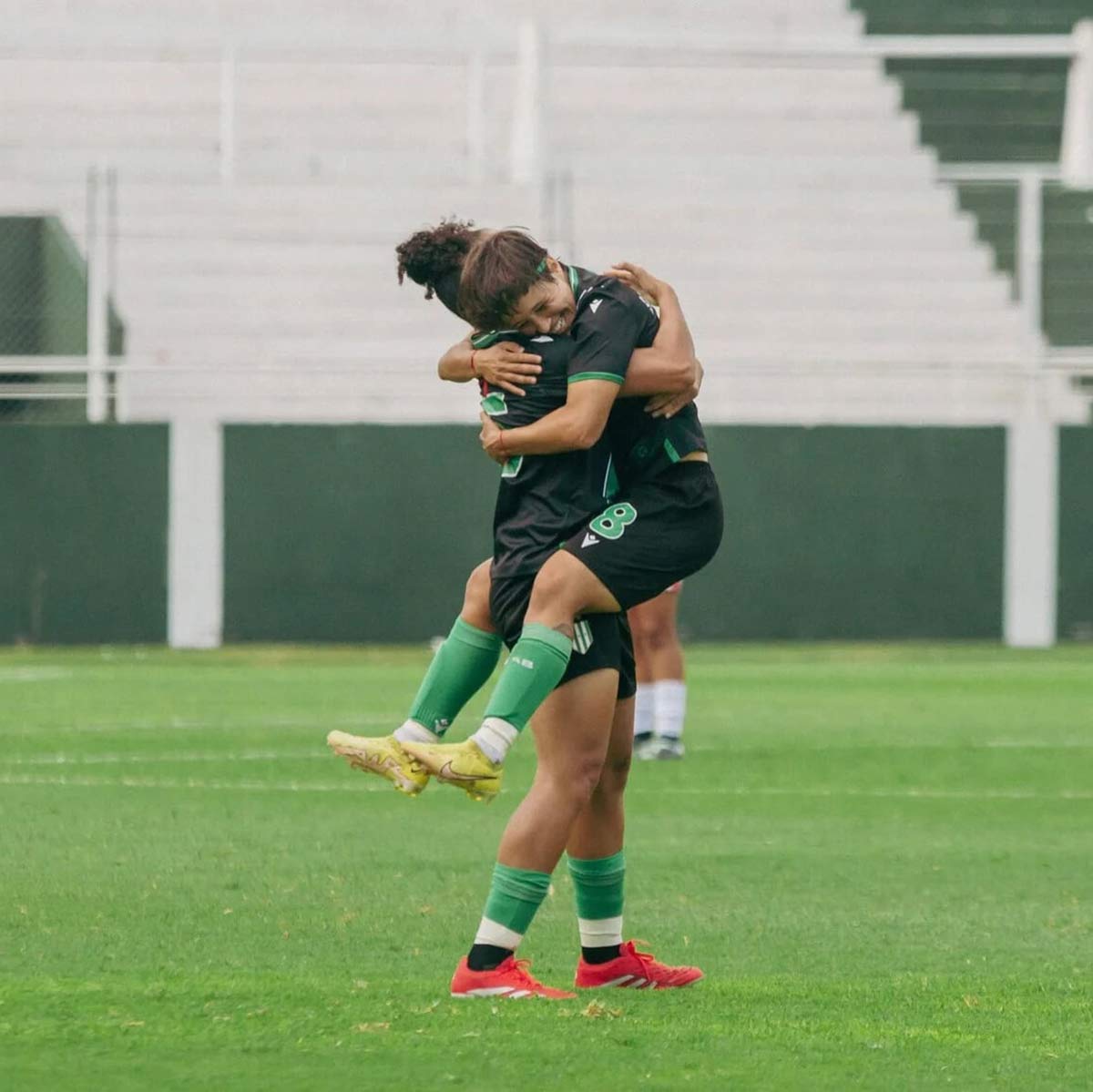triunfo de las chicas del futbol de banfield ante independiente