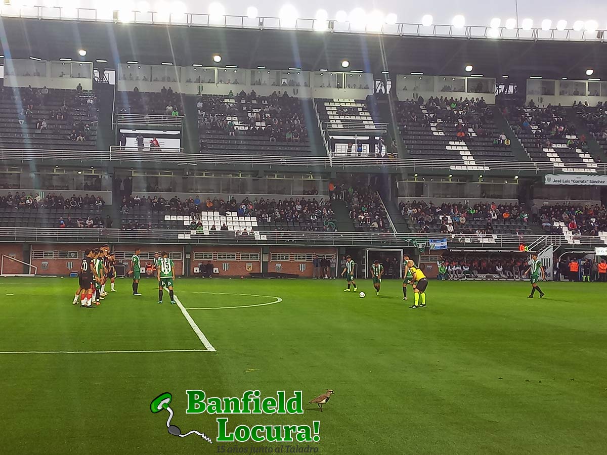 el tero de banfield presente en el partido ente estudiantes